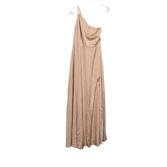Lulu’s NWT Steal My Heart Champagne Satin Asymmetrical Maxi Evening Dress Size M - Picture 5 of 14